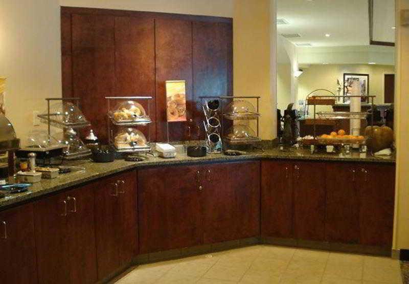 Springhill Suites Milford Restaurant foto